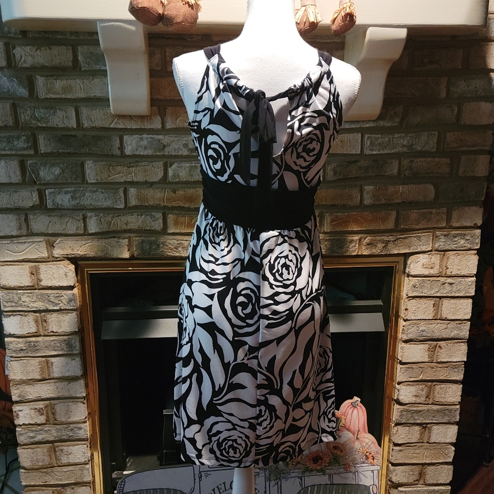 New Direction DRESS 👗 - Picture 4 of 7